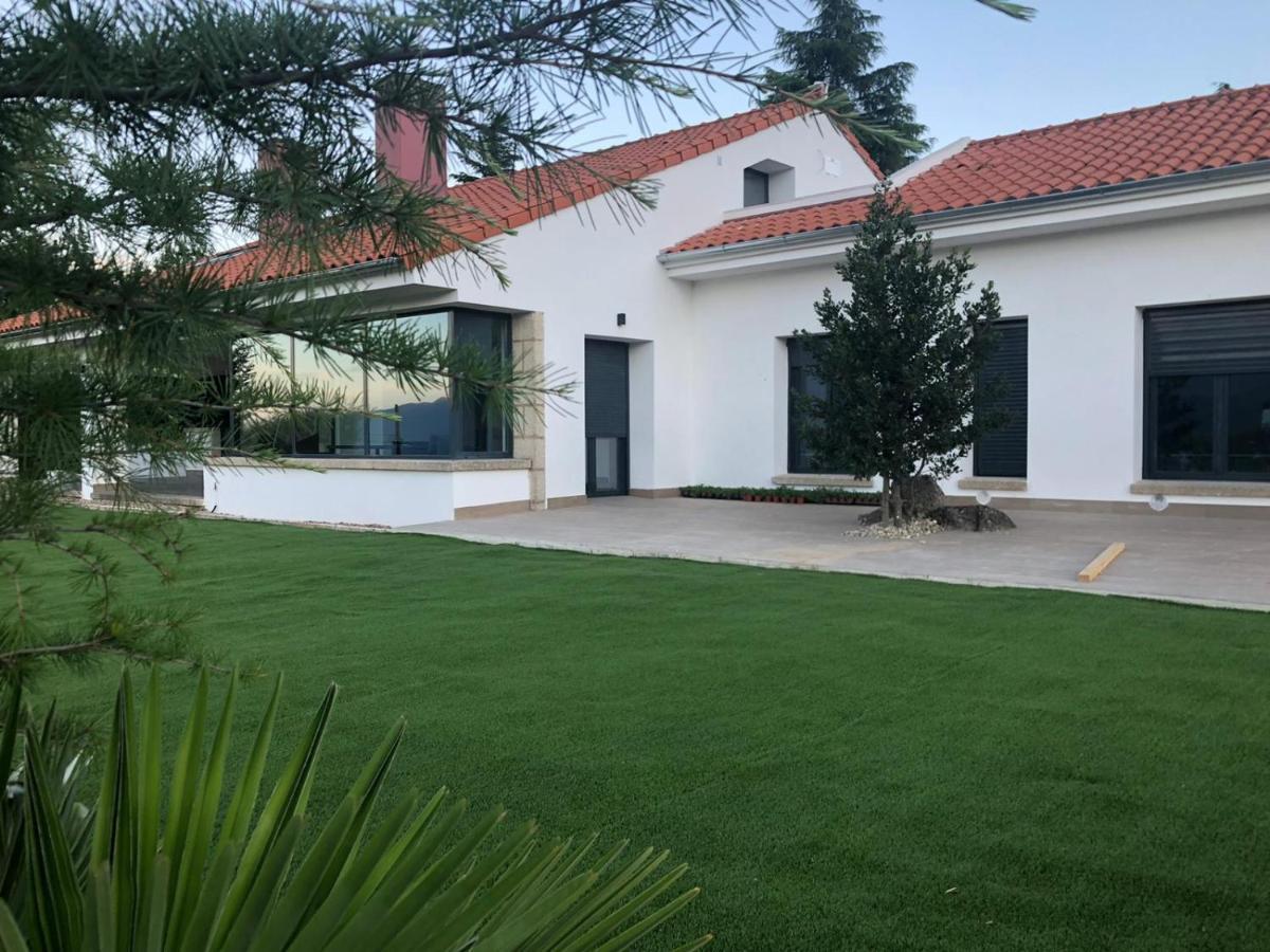 Apartamentos Rurales La Gloria De Yuste คาไรซ์ เดลา เบรา ภายนอก รูปภาพ