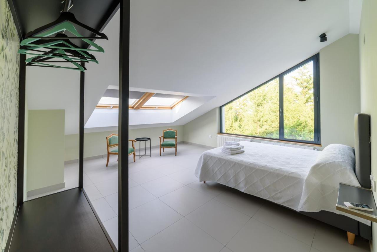 Apartamentos Rurales La Gloria De Yuste คาไรซ์ เดลา เบรา ภายนอก รูปภาพ