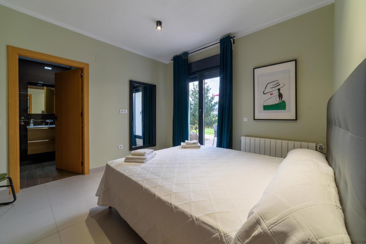 Apartamentos Rurales La Gloria De Yuste คาไรซ์ เดลา เบรา ภายนอก รูปภาพ