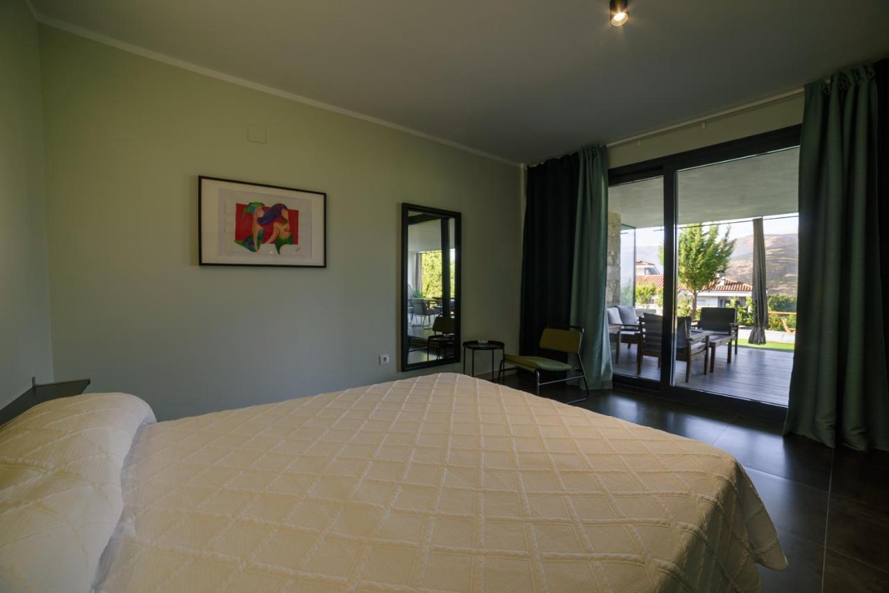 Apartamentos Rurales La Gloria De Yuste คาไรซ์ เดลา เบรา ภายนอก รูปภาพ