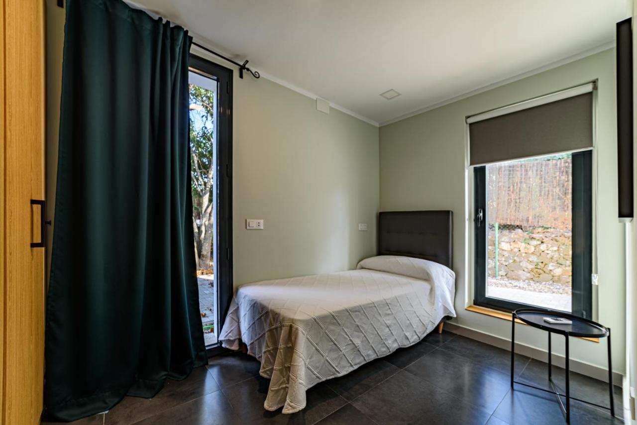 Apartamentos Rurales La Gloria De Yuste คาไรซ์ เดลา เบรา ภายนอก รูปภาพ