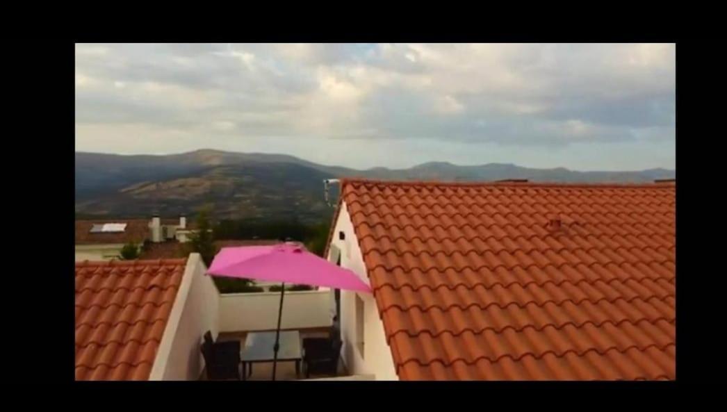 Apartamentos Rurales La Gloria De Yuste คาไรซ์ เดลา เบรา ภายนอก รูปภาพ